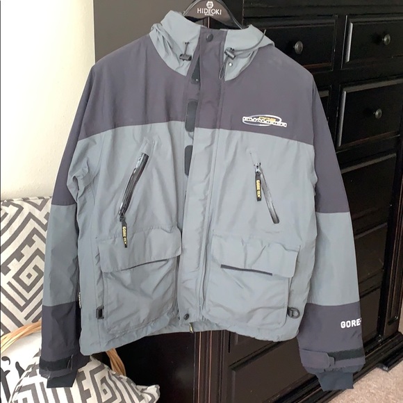 pro qualifier rain suit